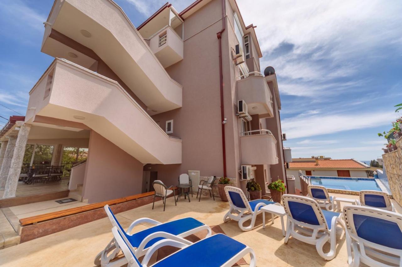 Ani Apartmani Dobra Voda Exteriér fotografie